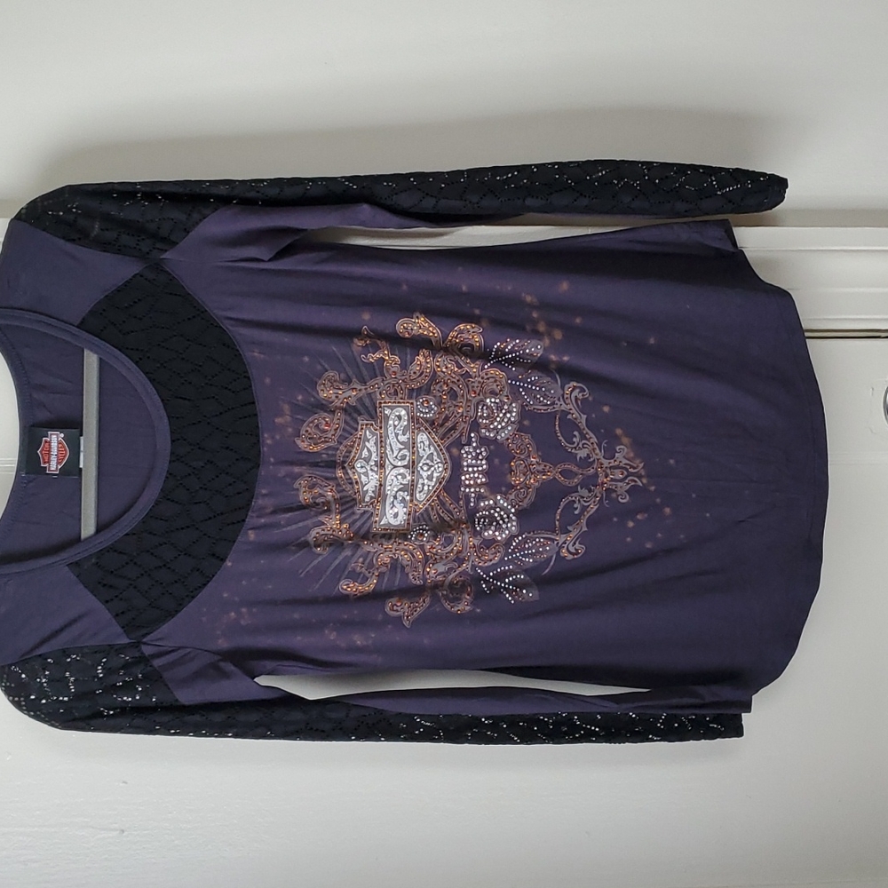 Womens Harley shirt. Size M